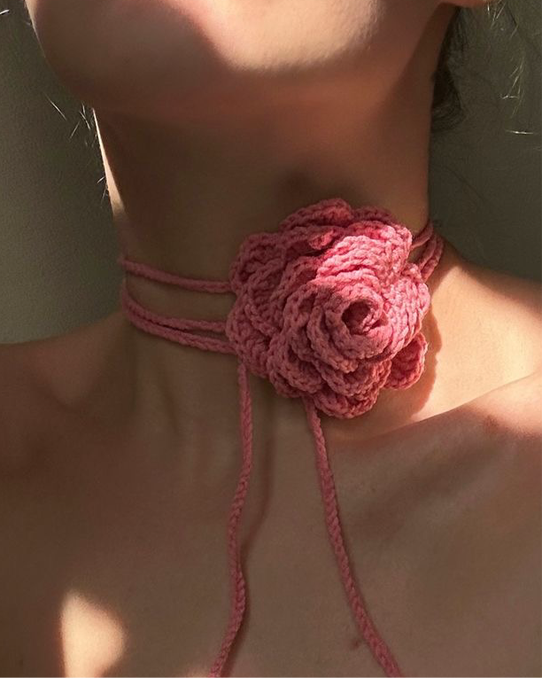 MAGDA choker